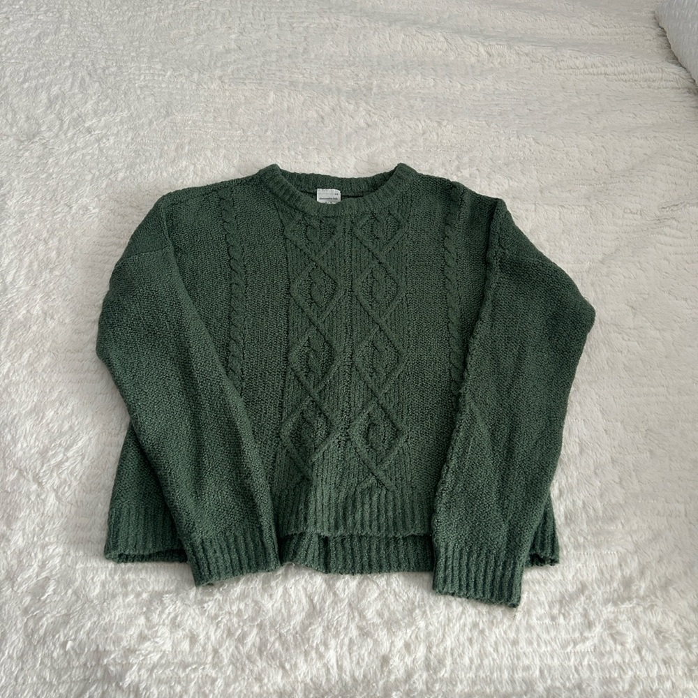Abercrombie Kids Forest Green Sweater size 13/14